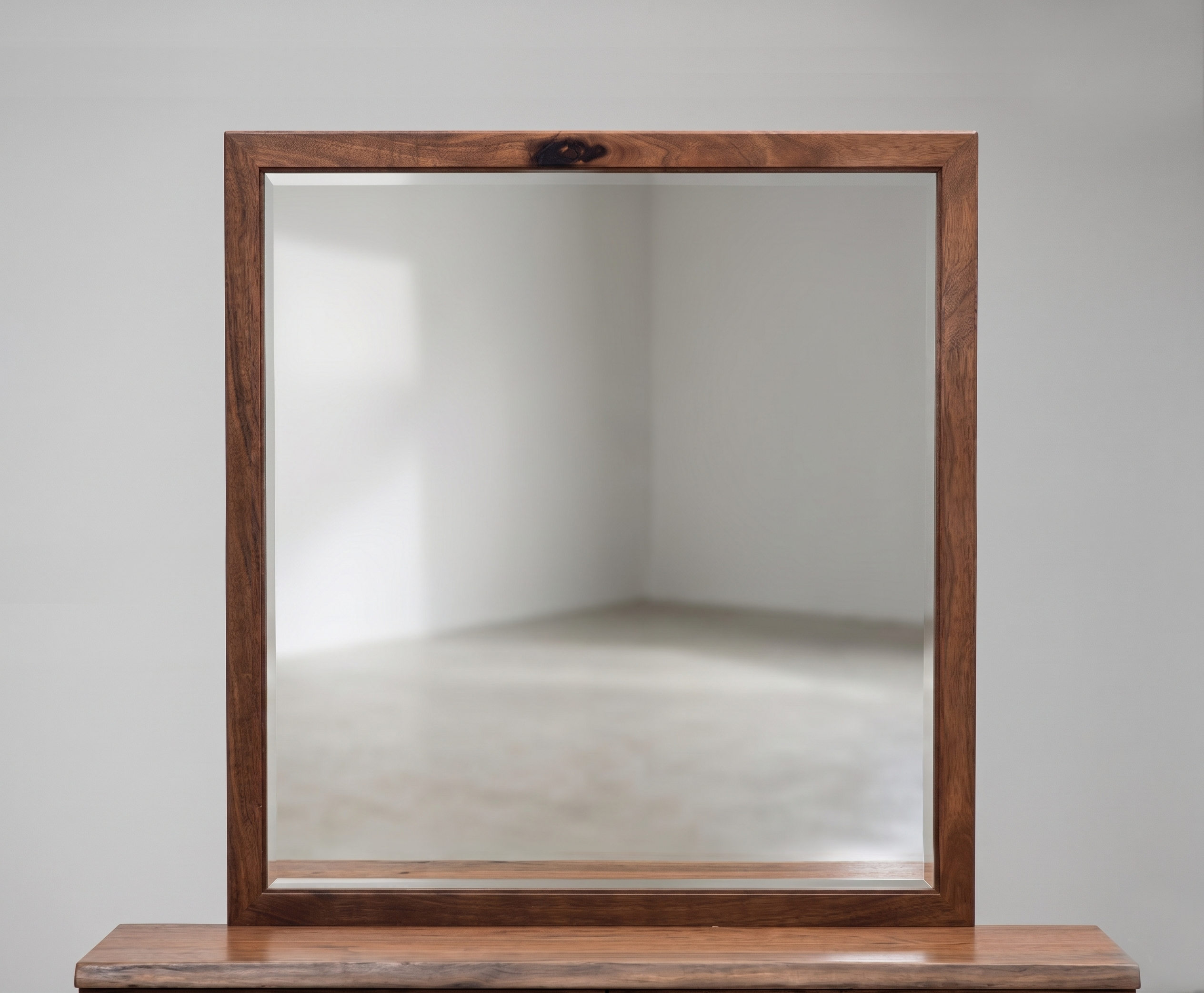 Akubra Mirror